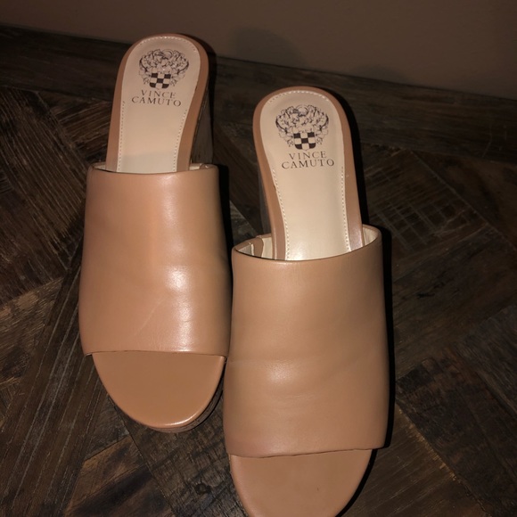 Vince Camuto Gadgen Platform Wedge Sandal - Picture 2 of 8